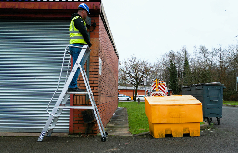 MAGNASTEP RANGE BY LYTE LADDERS SETS NEW STANDARDS FOR FM SAFETY